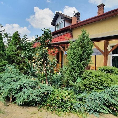 Brama Bieszczad Apartment Lesko Exterior foto