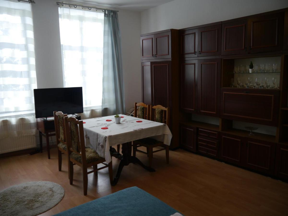 Brama Bieszczad Apartment Lesko Exterior foto