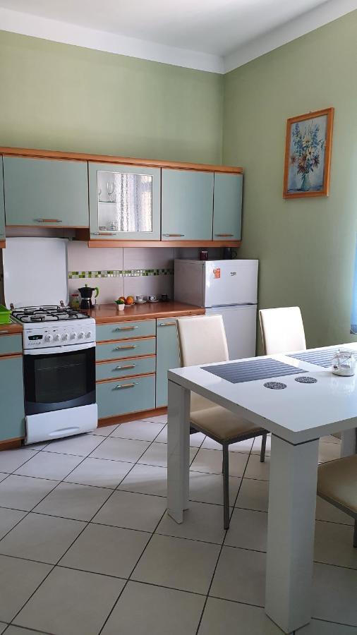 Brama Bieszczad Apartment Lesko Exterior foto