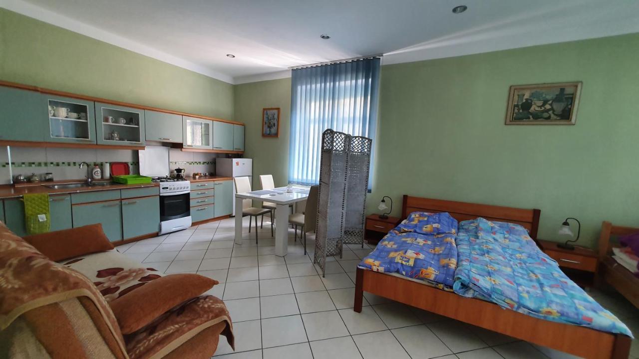 Brama Bieszczad Apartment Lesko Exterior foto